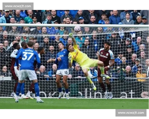 莱斯特城竞逐利兹联锋线多面手格林伍德